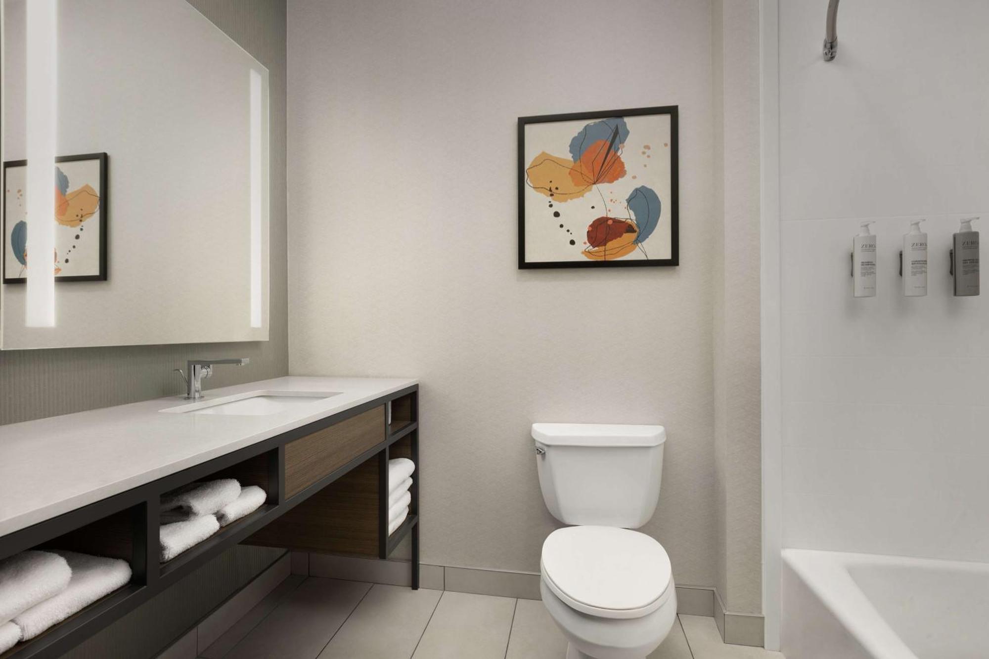 Hilton Garden 3*