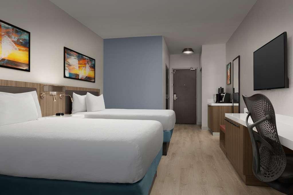 Hilton Garden Hotel 3*